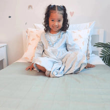 Load image into Gallery viewer, Brolly Sheets With Wings
